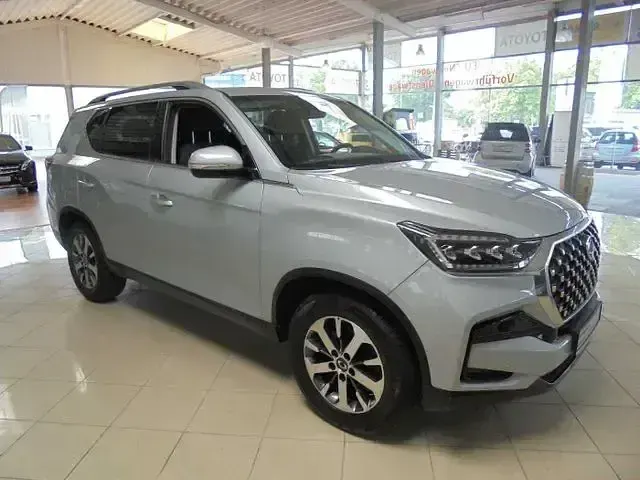 Gebraucht SsangYong Rexton Quartz 203 PS (149 kW) 2022 Silber SUV