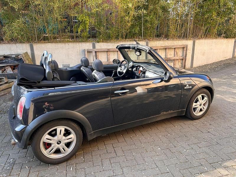 Gebraucht Mini One Cabriolet 90 PS (66 kW) 2007 Schwarz Cabrio