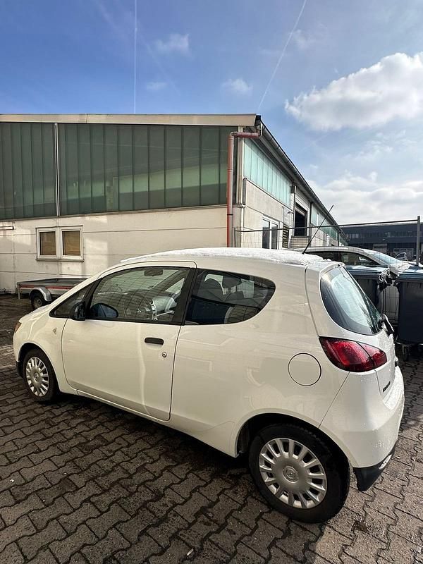 Gebraucht Mitsubishi Colt 75 PS (55 kW) 2008 Weiß Kleinwagen