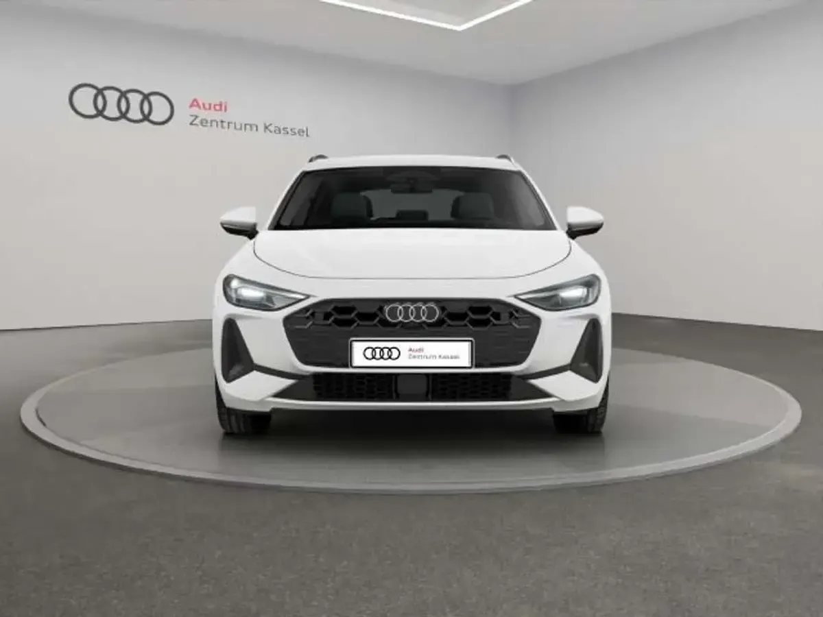 Neu Audi A5 Basis 299 PS (219 kW) 2025 Arkonaweiß Kombi
