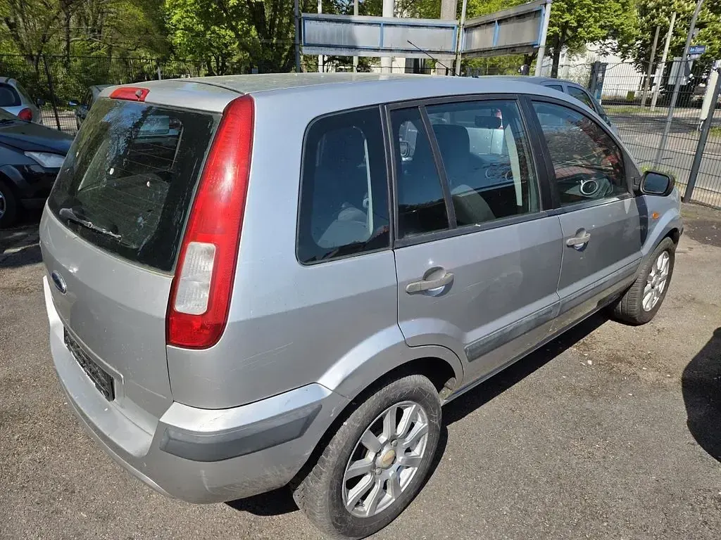 Gebraucht Ford Fusion 75 PS (55 kW) 2006 Silber Kleinwagen