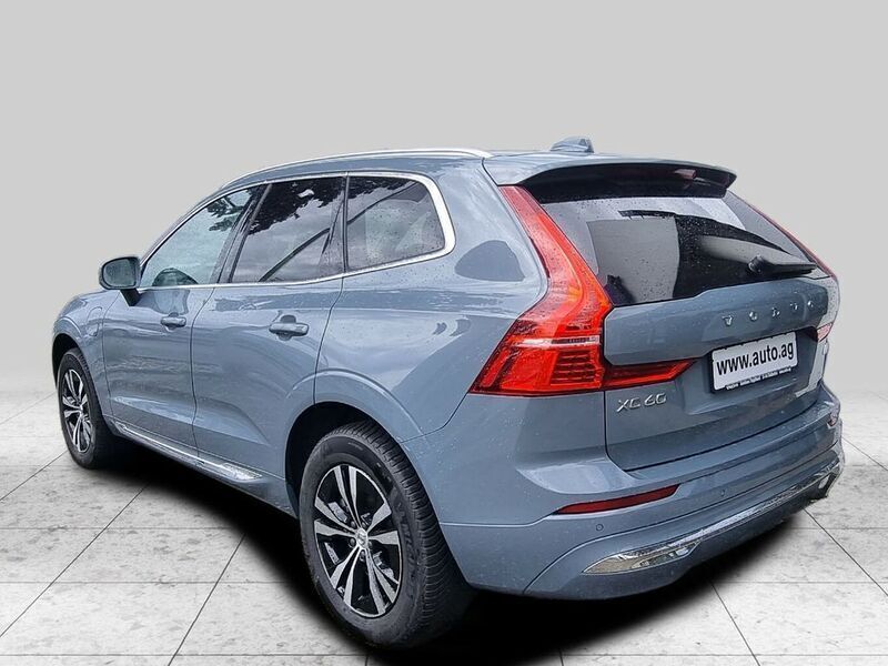 Gebraucht Volvo XC60 Core 349 PS (256 kW) 2023 Thunder grey metallic SUV