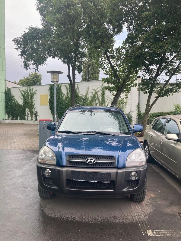 Blau Gebraucht 2005 Hyundai Tucson SUV | 2.777 € (Guter Preis) - Bild 1/4
