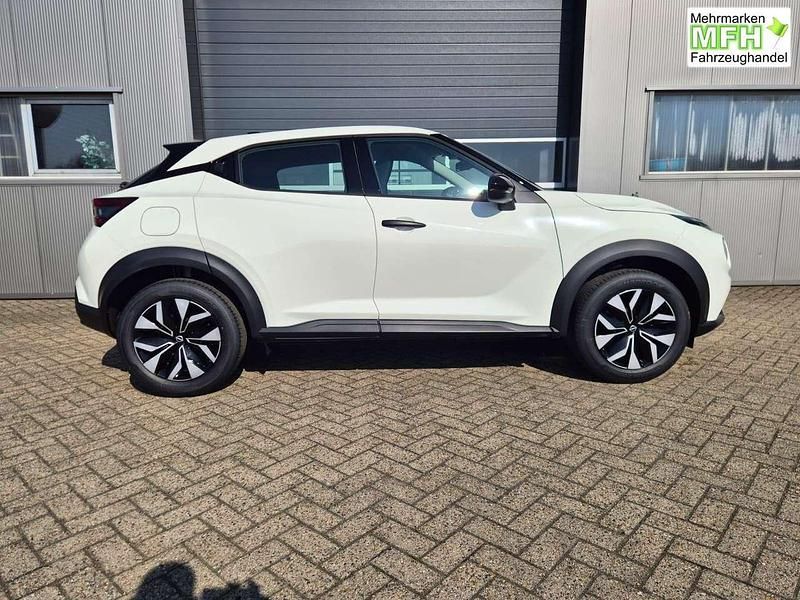 Neu Nissan Juke Acenta 114 PS (83 kW) 2026 Solid white SUV