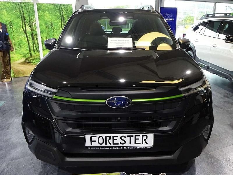 Neu Subaru Forester Exclusive+ 136 PS (100 kW) 2025 Crystal black silica SUV