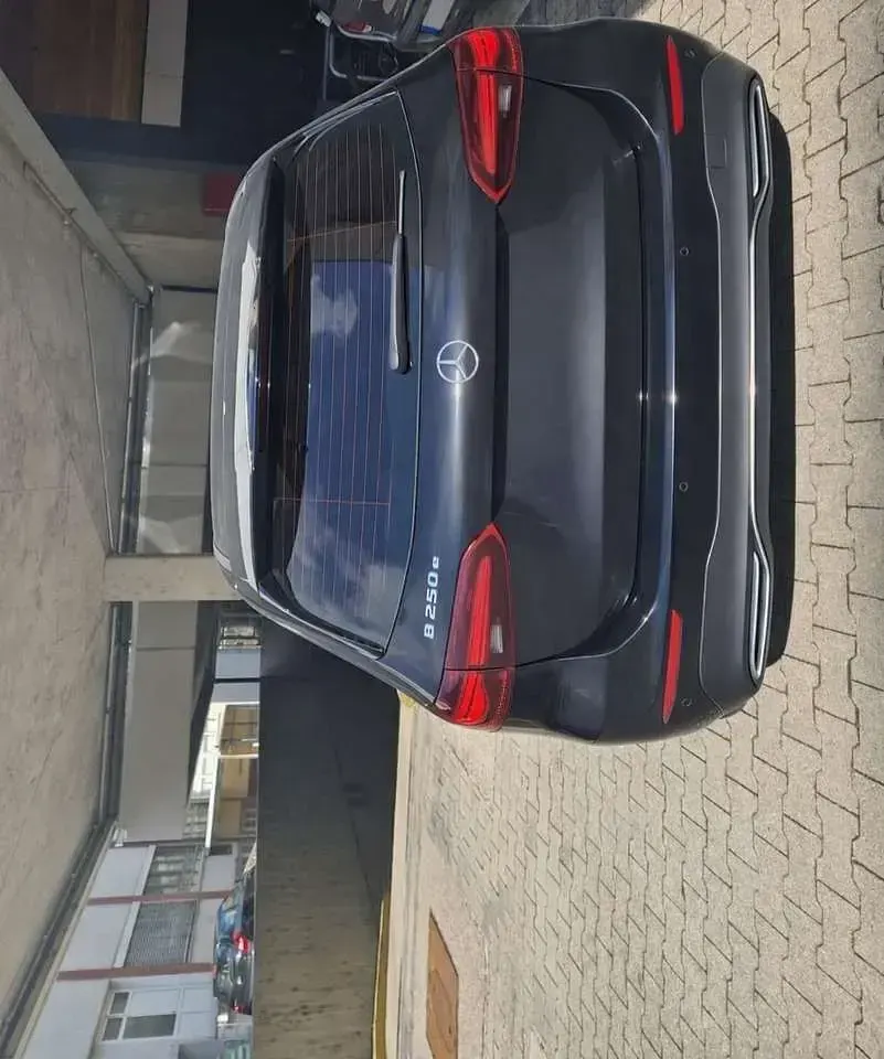 Gebraucht Mercedes B250e 163 PS (119 kW) 2023 Kleinwagen