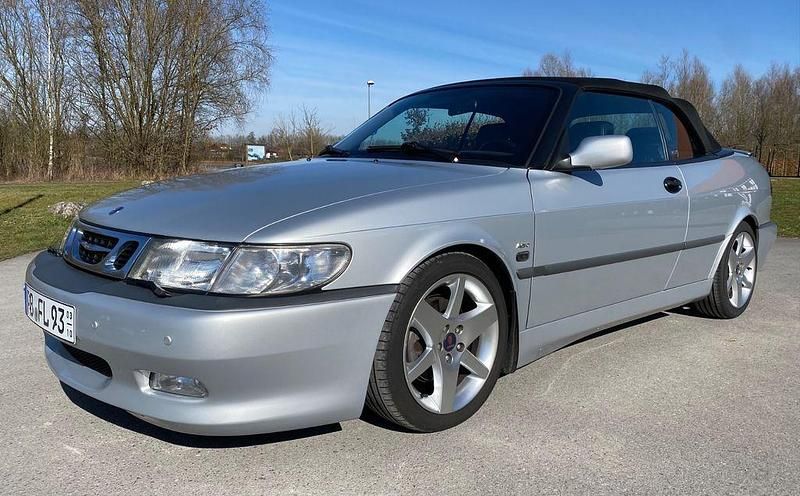Silber Gebraucht 2001 Saab 9-3 Cabriolet Aero Cabrio | 13.990 € - Bild 1/4