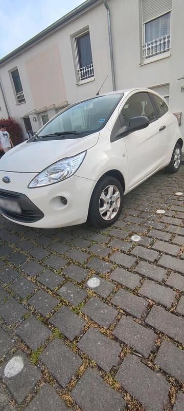 Gebraucht Ford Ka Ambiente 69 PS (50 kW) 2012 Weiß Kleinwagen