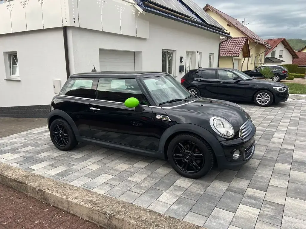 Gebraucht Mini ONE 98 PS (72 kW) 2014 Schwarz Kleinwagen