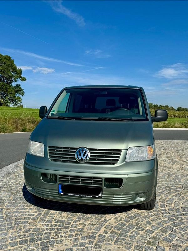 Gebraucht VW Caravelle 131 PS (96 kW) 2007 Grün Van