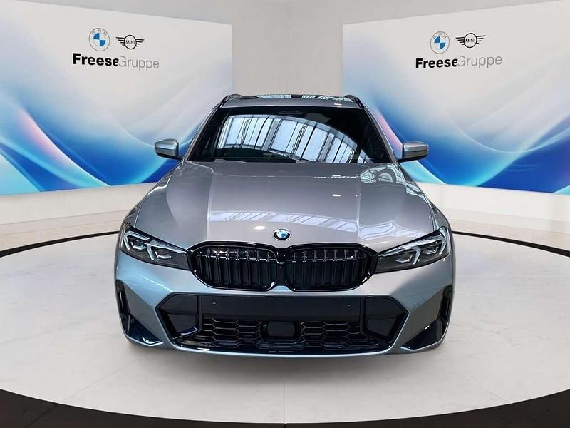 Neu BMW 320 Shadowline 190 PS (139 kW) 2025 Grau Kombi