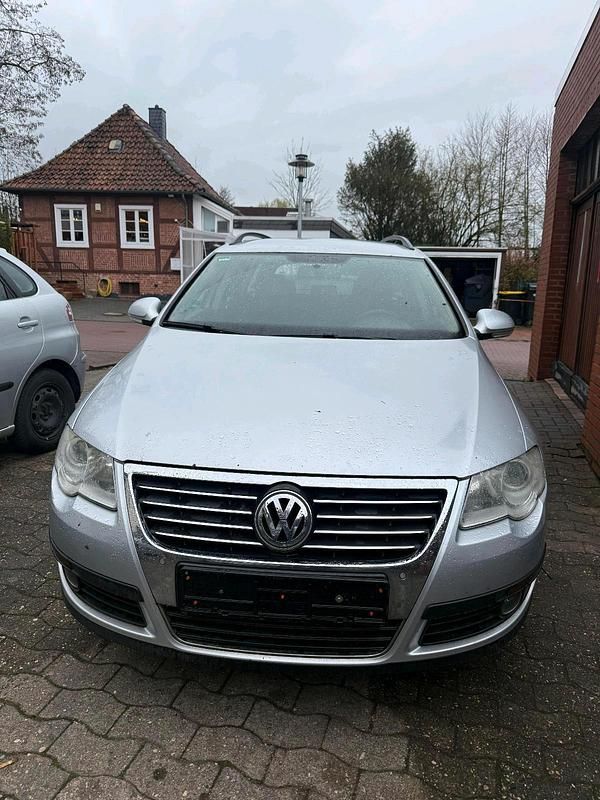 Gebraucht VW Passat 140 PS (102 kW) 2008 Silber Kombi