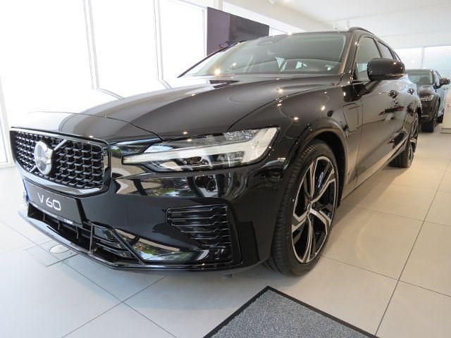Gebraucht Volvo V60 Plus 398 PS (292 kW) 2025 Schwarz Kombi
