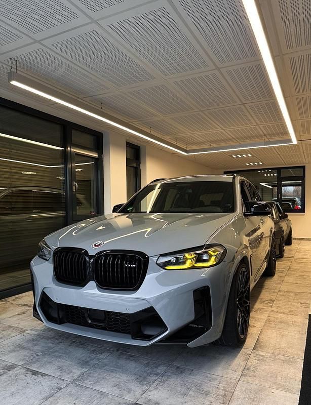 Grau Gebraucht 2022 BMW X3 SUV | 70.999 € (Teuer) - Bild 1/4