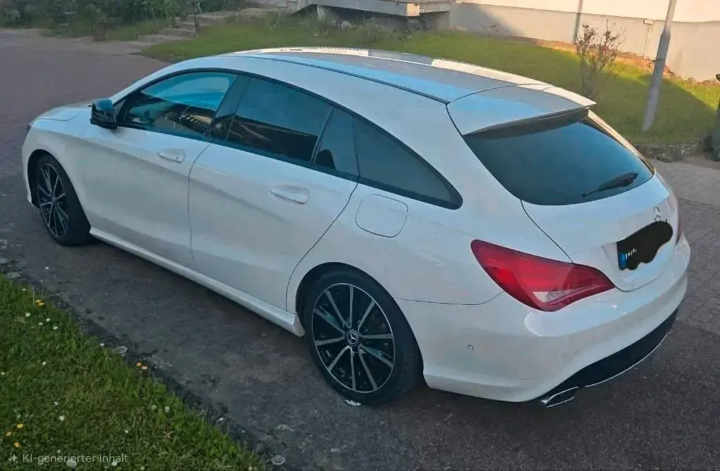 Gebraucht Mercedes CLA250 211 PS (155 kW) 2015 Weiß Coupé