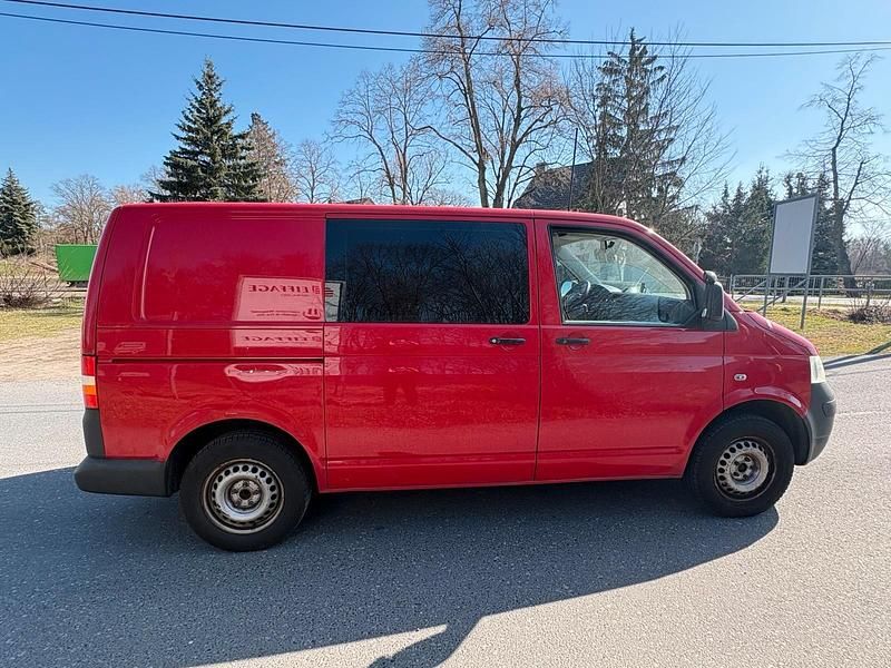 Gebraucht VW T5 116 PS (85 kW) 2009 Rot Van