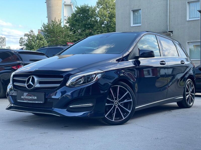 Blau Gebraucht 2017 Mercedes B200 Edition Van / Kleinbus | 15.900 € (Fairer Preis) - Bild 1/4