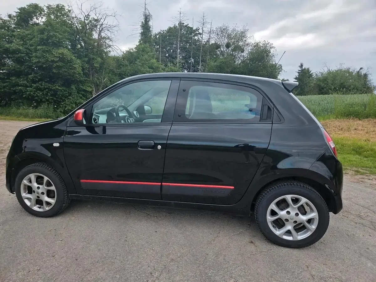 Gebraucht Renault Twingo 90 PS (66 kW) 2014 Schwarz Kleinwagen