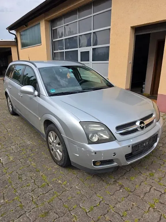 Gebraucht Opel Vectra 150 PS (110 kW) 2005 Silber Limousine