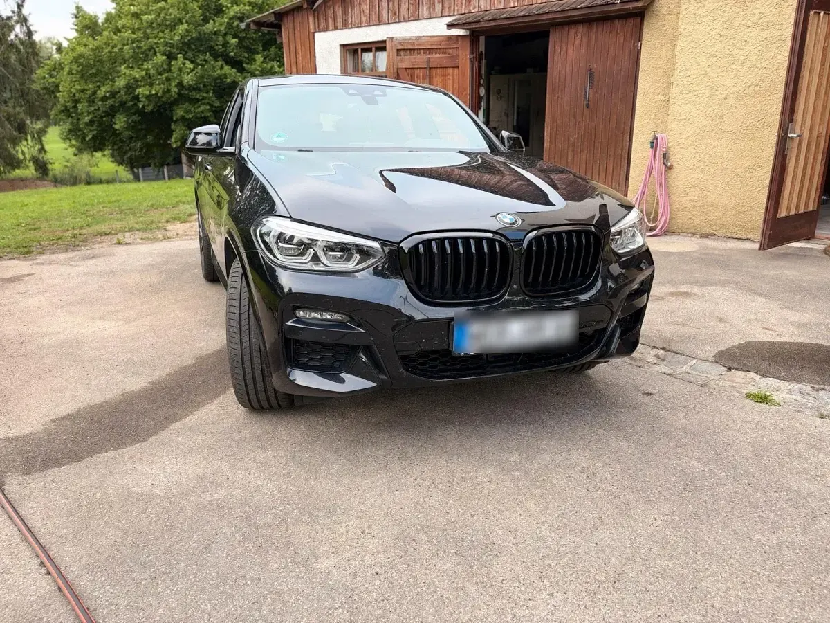Gebraucht BMW X4 M Sport 286 PS (210 kW) 2021 Schwarz SUV
