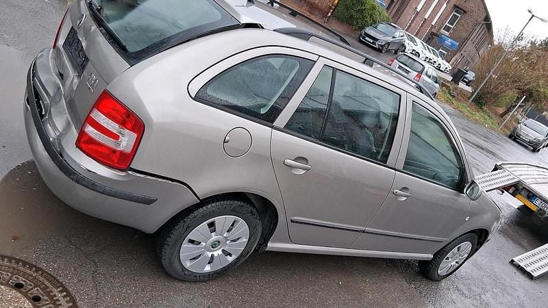 Gebraucht Skoda Fabia 101 PS (74 kW) 2007 Silber Kombi