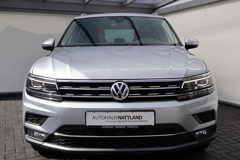 Gebraucht VW Tiguan Highline 239 PS (175 kW) 2020 Reflexsilber SUV