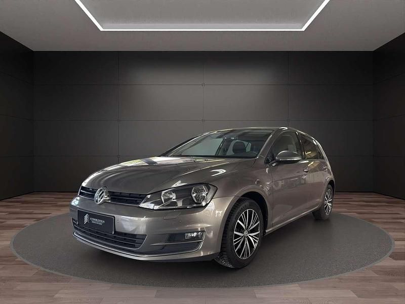 Silber Gebraucht 2016 VW Golf VII Allstar Limousine | 12.990 € (Fairer Preis) - Bild 1/4
