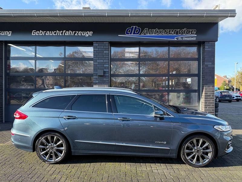 Blau Gebraucht 2020 Ford Mondeo Vignale Kombi | 19.990 € (Etwas zu teuer) - Bild 1/4