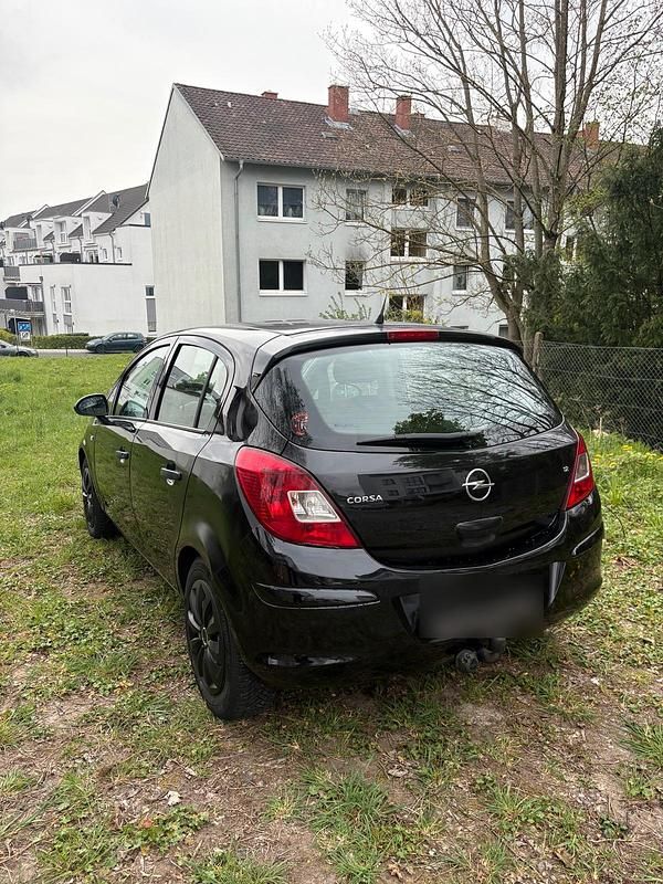 Second-hand Opel Corsa 80 CP (58 kW) 2009 Negru Hatchback