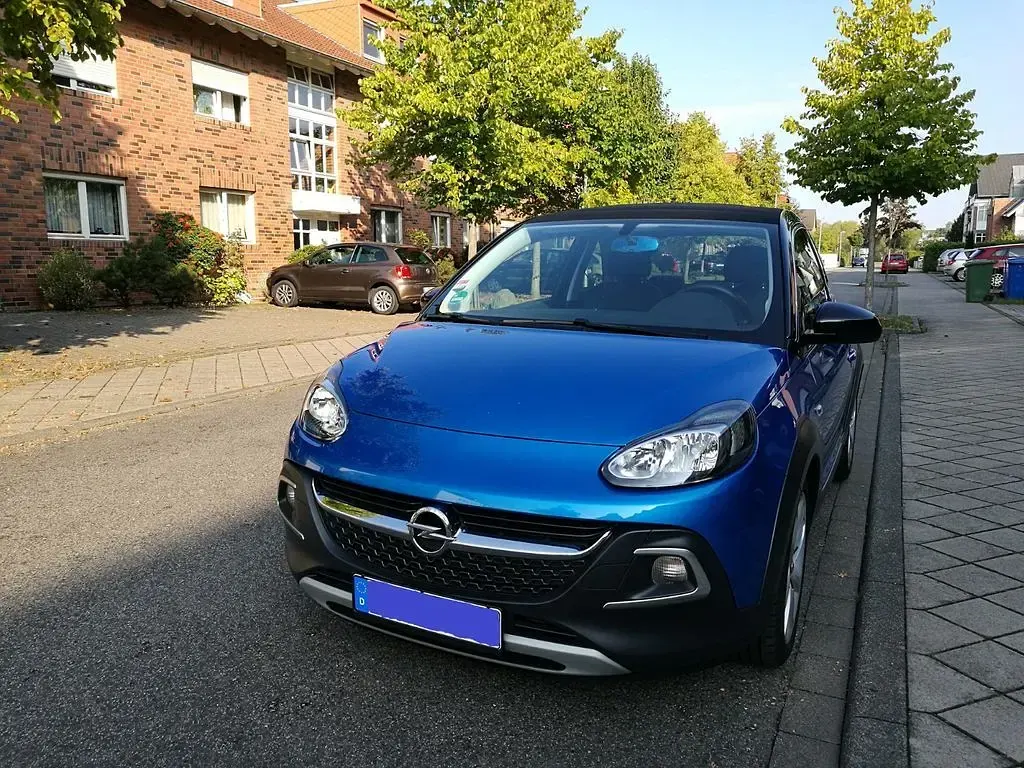 Gebraucht Opel Adam Rocks Open Air 116 PS (85 kW) 2015 Blau Kleinwagen