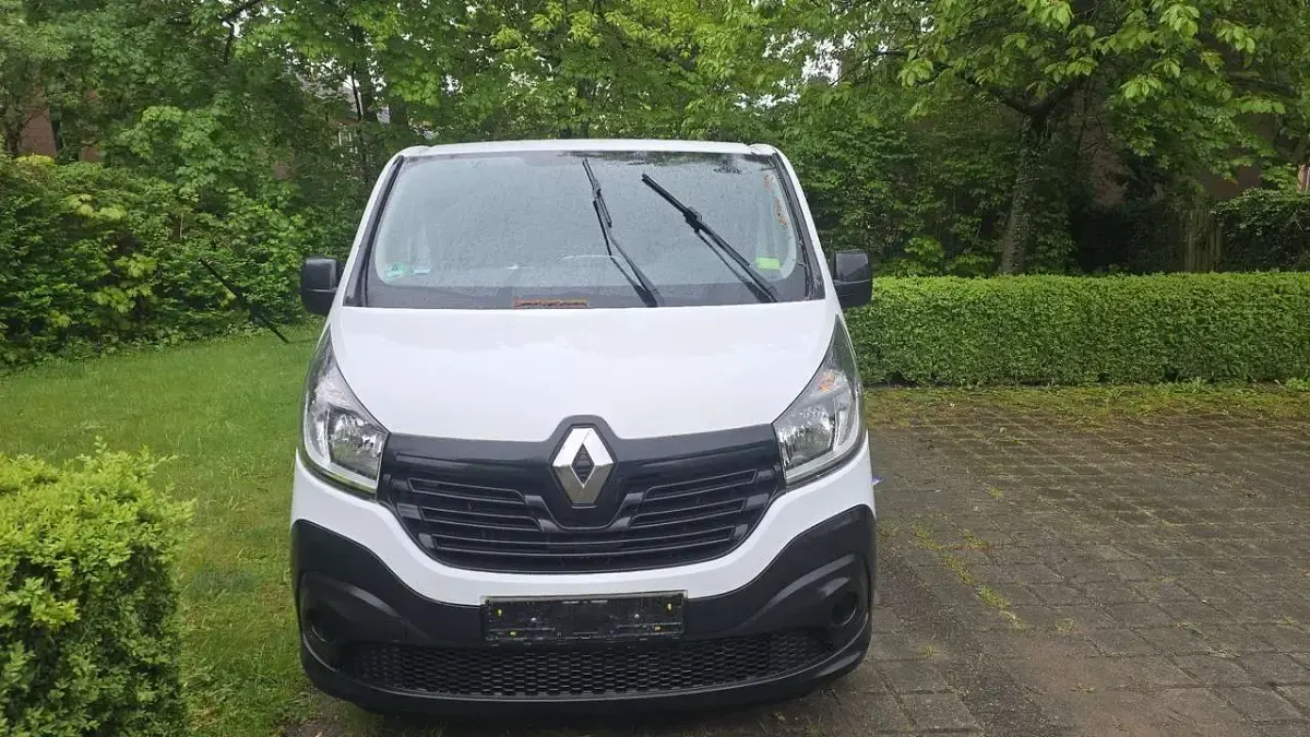 Gebraucht Renault Trafic Komfort 120 PS (88 kW) 2016 Van / Kleinbus
