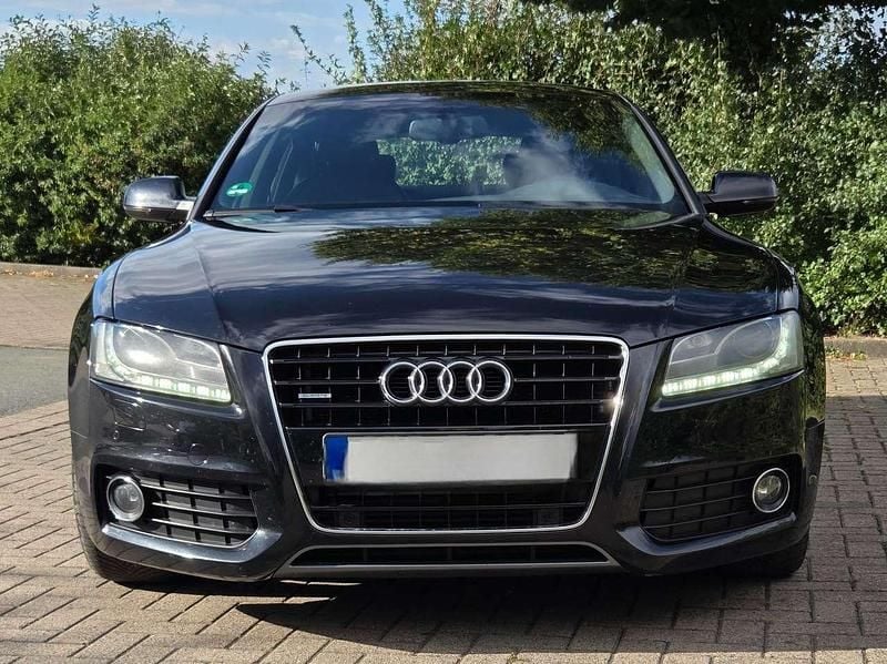 Schwarz Gebraucht 2010 Audi A5 Coupé | 8.399 € (Guter Preis) - Bild 1/4