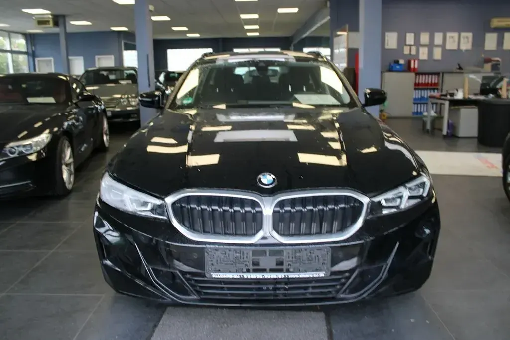 Occasion BMW 318 156 ch (114 kW) 2025 Noir Break