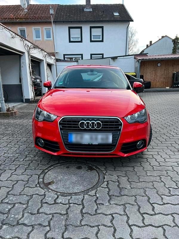 Gebraucht Audi A1 85 PS (62 kW) 2010 Rot Kleinwagen