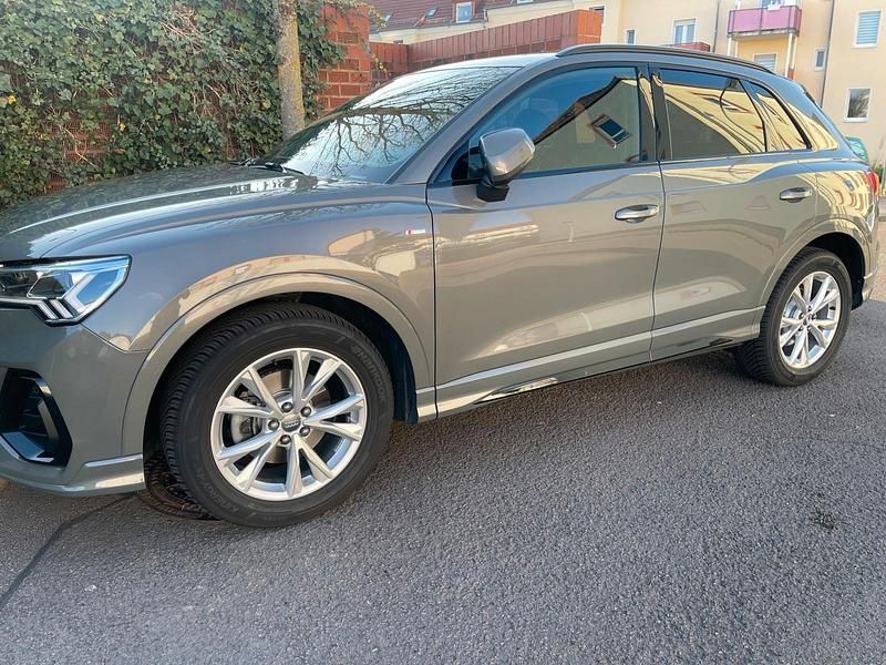 Gebraucht Audi Q3 Ambiente 150 PS (110 kW) 2019 Grau SUV