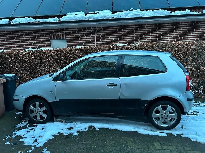 Gebraucht VW Polo 2005 Silber Kleinwagen