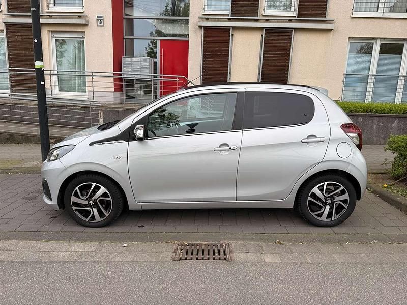 Gebraucht Peugeot 108 Active 72 PS (52 kW) 2019 Silber Limousine