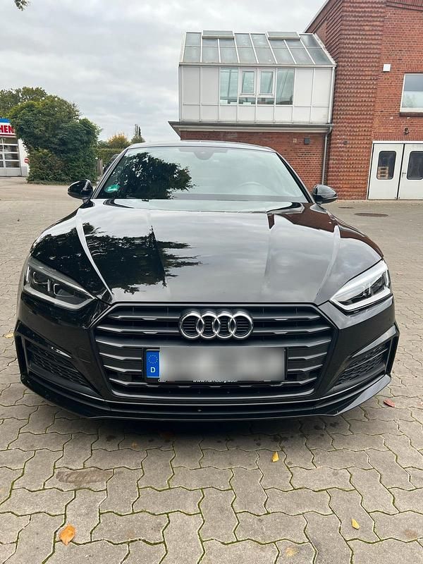 Schwarz Gebraucht 2017 Audi A5 Sportback S-Line Kleinwagen | 21.800 € (Teuer) - Bild 1/4