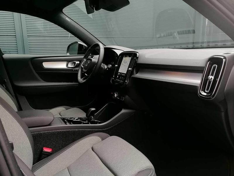 Gebraucht Volvo XC40 Plus 163 PS (119 kW) 2025 Schwarz SUV