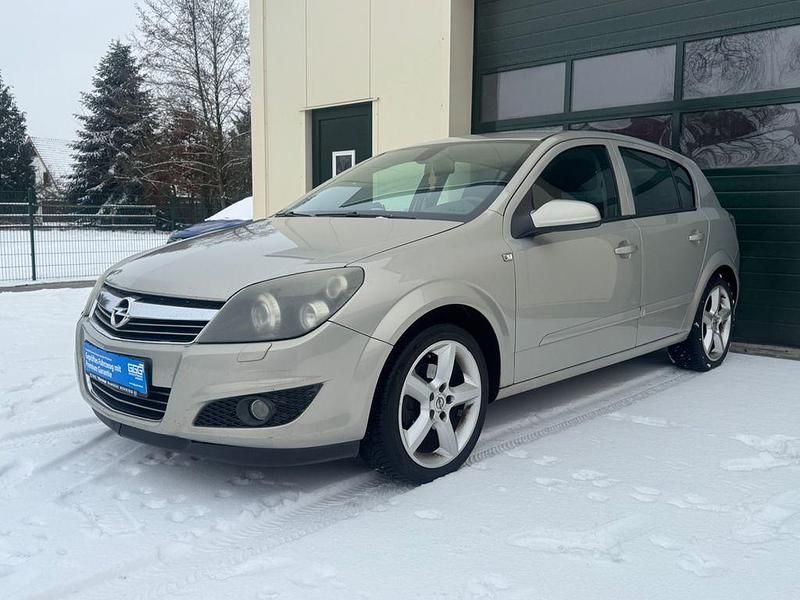 Gebraucht Opel Astra Innovation 140 PS (102 kW) 2008 Grau Limousine