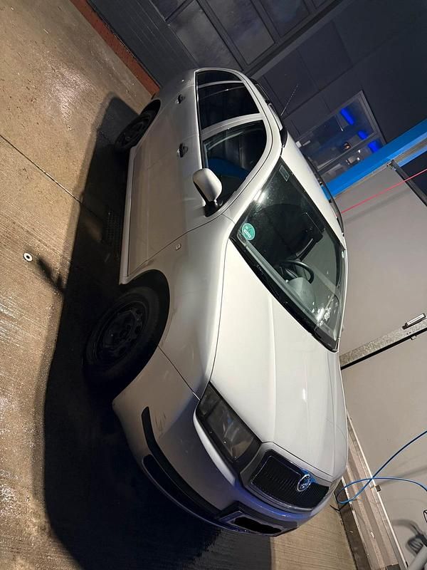 Gebraucht Skoda Fabia 64 PS (47 kW) 2003 Silber Kombi