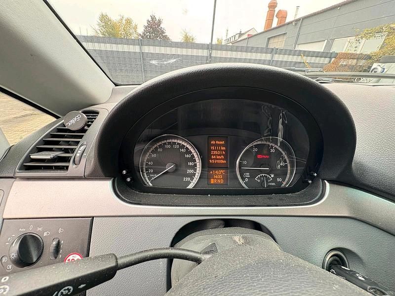 Gebraucht Mercedes Viano 203 PS (149 kW) 2010 Grau Van / Kleinbus