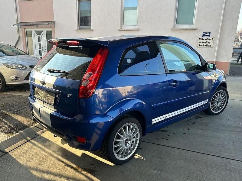 Gebraucht Ford Fiesta ST 150 PS (110 kW) 2008 Blau Kleinwagen