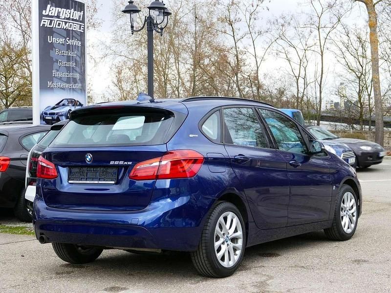 Gebraucht BMW 225 iPerformance 224 PS (164 kW) 2017 Blau Van / Kleinbus
