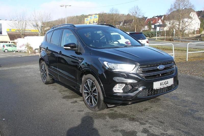 Gebraucht Ford Kuga ST-Line 150 PS (110 kW) 2019 Iridiumschwarz metallic SUV