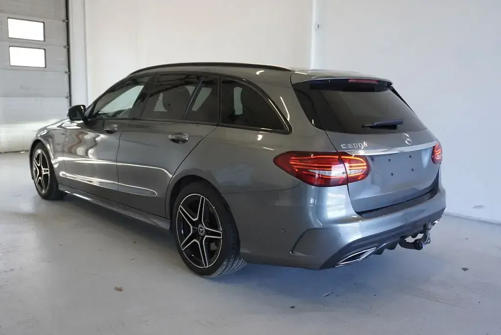 Gebraucht Mercedes C300 AMG line 245 PS (180 kW) 2019 Grau Limousine