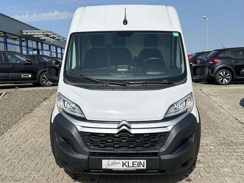Weiß Gebraucht 2024 Citroën Jumper Van / Kleinbus | 25.890 € (Guter Preis) - Bild 1/4