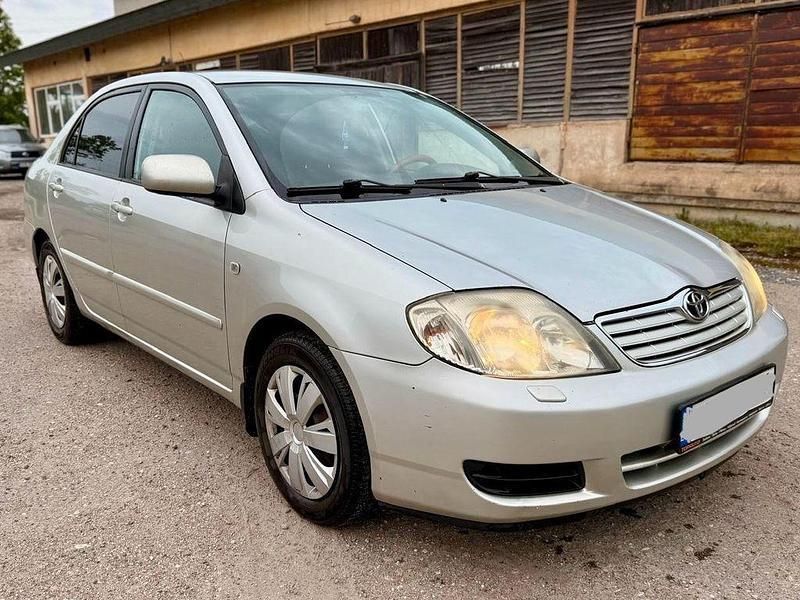 Silber Gebraucht 2006 Toyota Corolla Sol Limousine | 2.850 € (Fairer Preis) - Bild 1/4