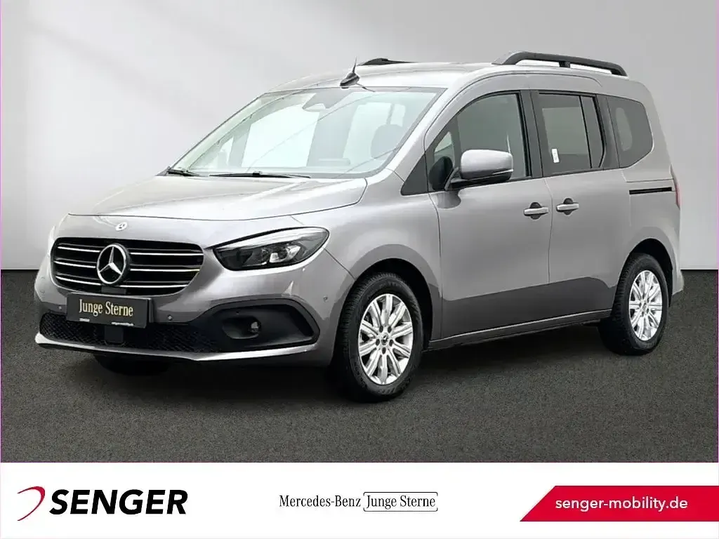 Gebraucht Mercedes T180 Progressive 116 PS (85 kW) 2025 Van / Kleinbus