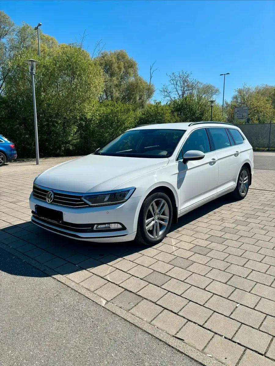 Gebraucht VW Passat 150 PS (110 kW) 2016 Weiß Kombi